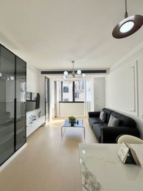 Housing image — Living Room