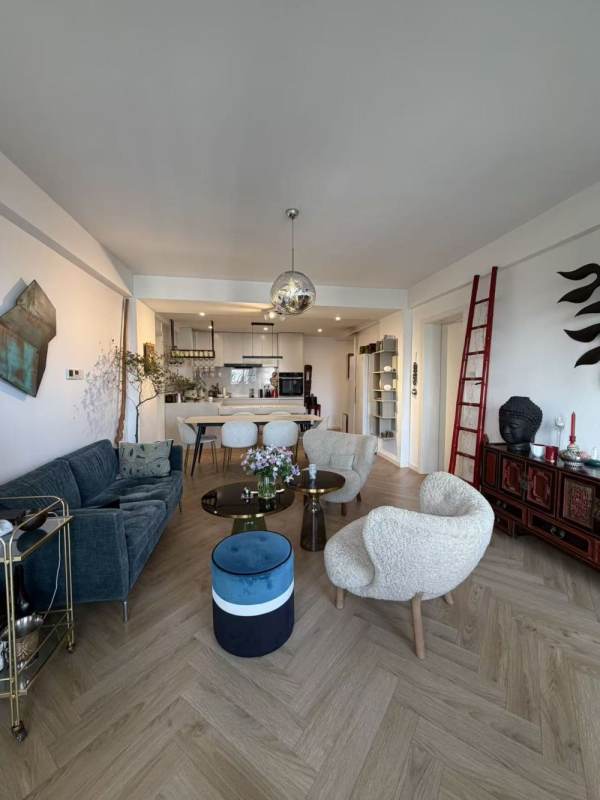 Housing image — Living Room