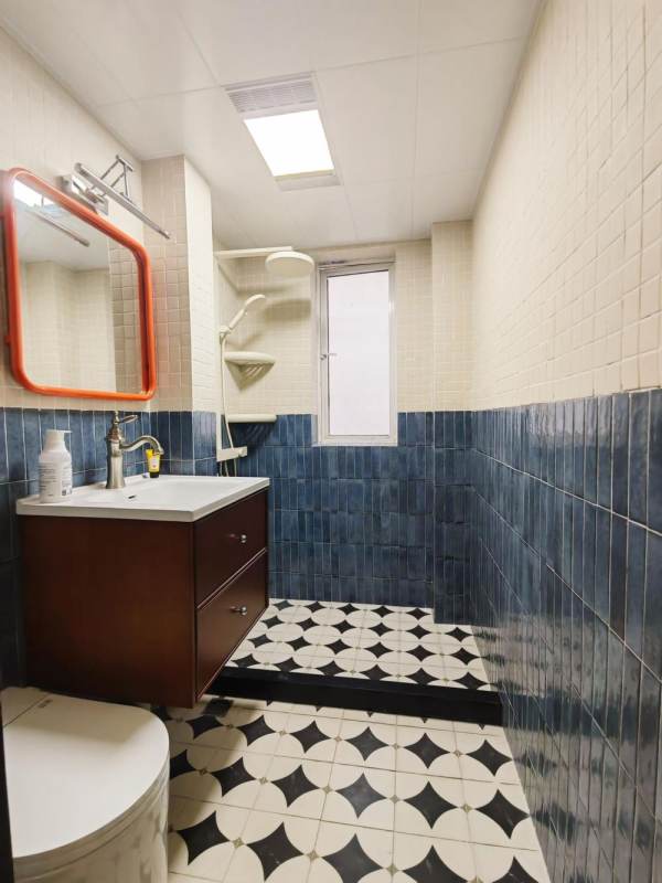 Housing image — Bathroom