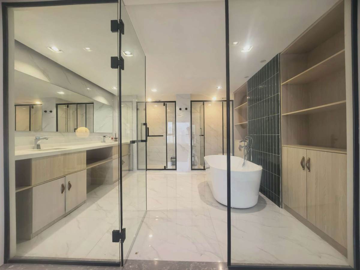 Housing image — Bathroom