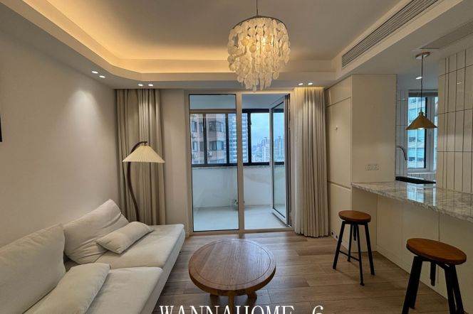 High-Floor 1BR Apartment in Jing'an (L13)