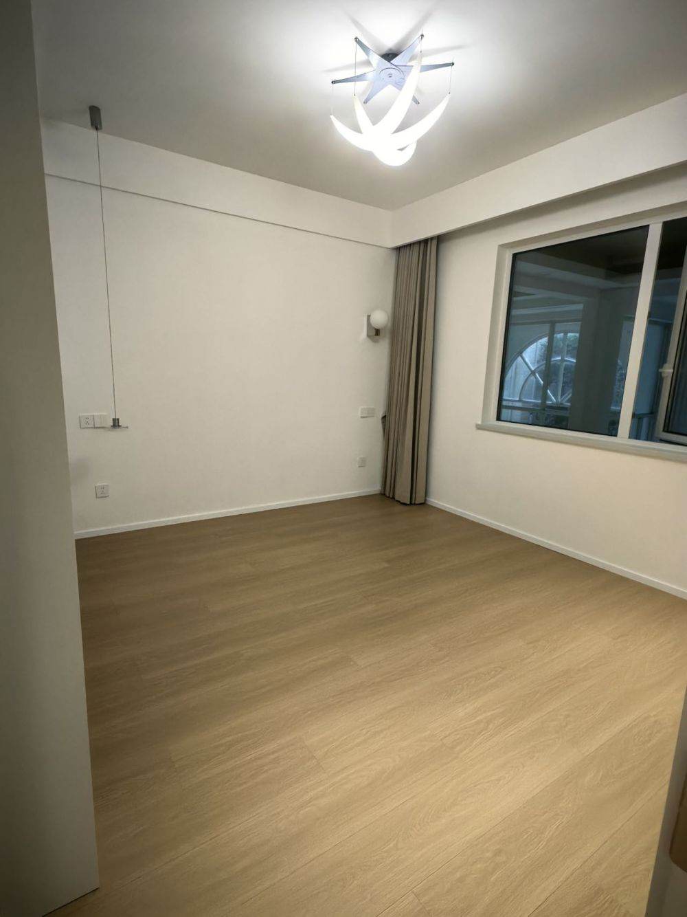 Housing image — Bedroom