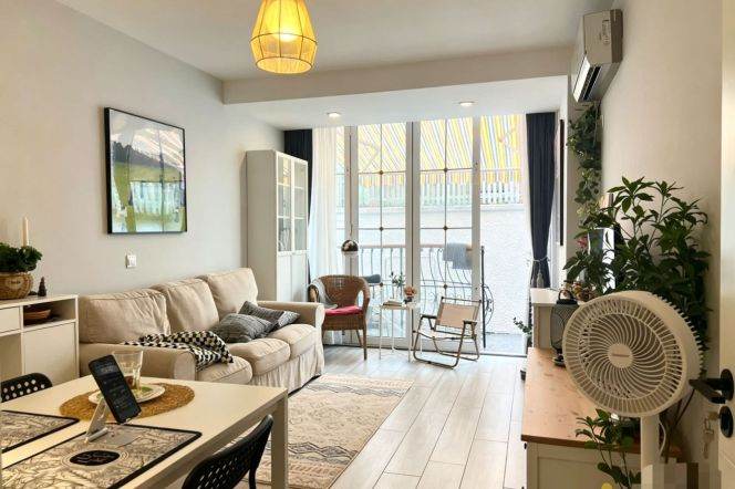 Spacious 1BR Heritage Apartment near Shanghai Jiao Tong University with Private Garden (L10/L11)