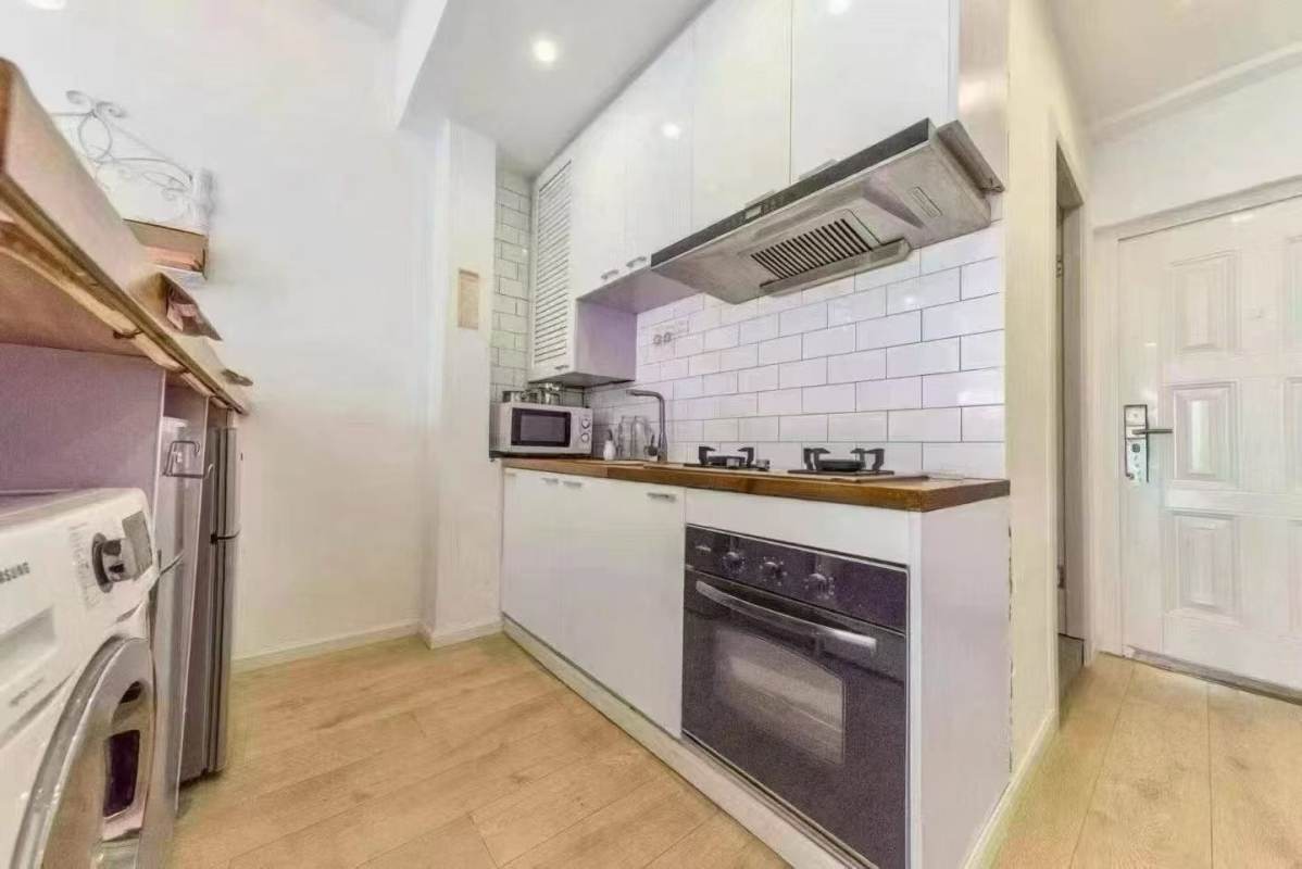 Housing image — Kitchen