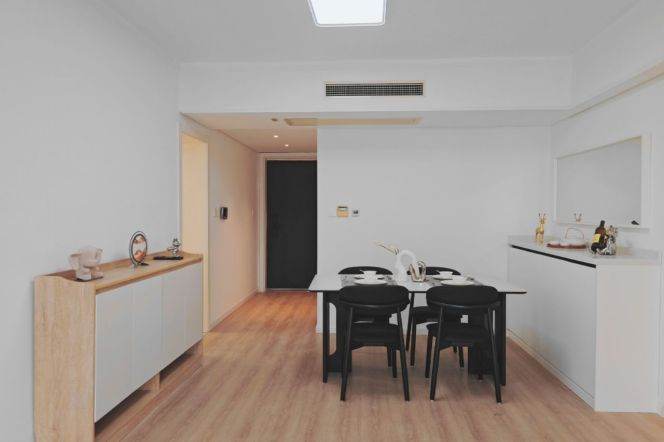 High-Floor 2BR Apartment in Gubei (L10/L15)