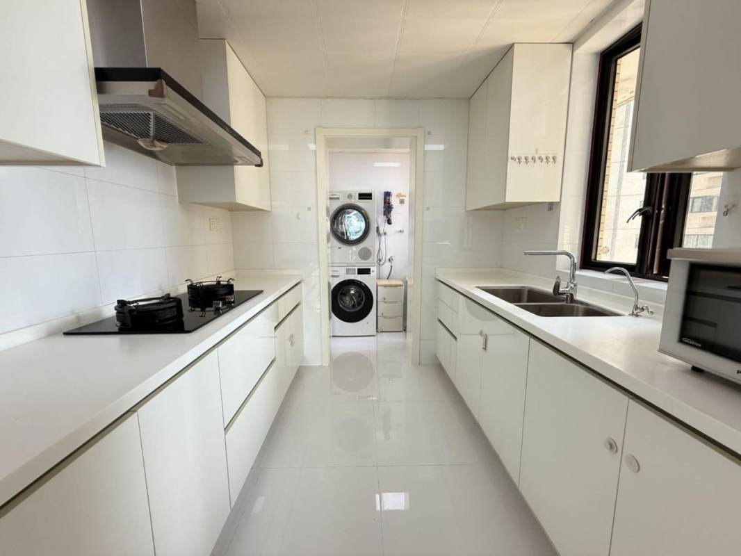 Housing image — Kitchen