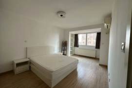 2BR Apartment near Changshu Rd Metro