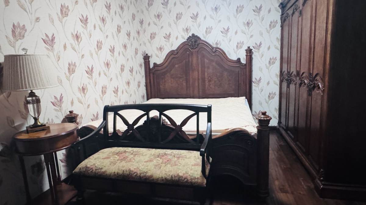 Housing image — Bedroom