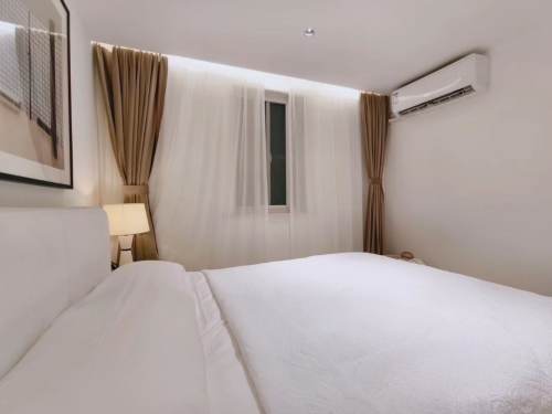 Housing image — Bedroom