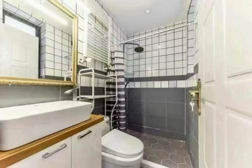 Housing image — Bathroom