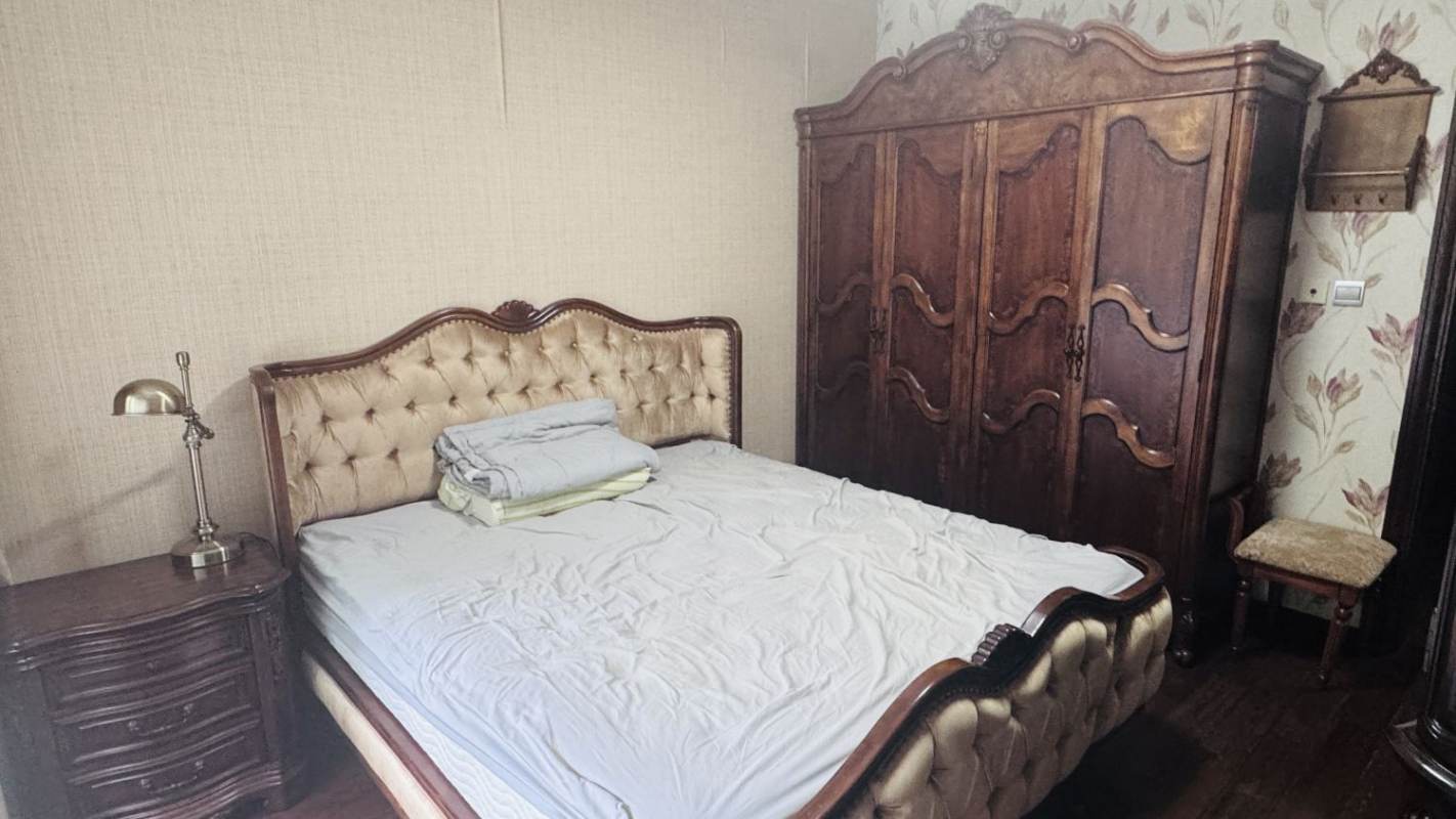 Housing image — Bedroom