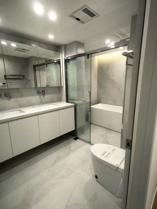 Housing image — Bathroom