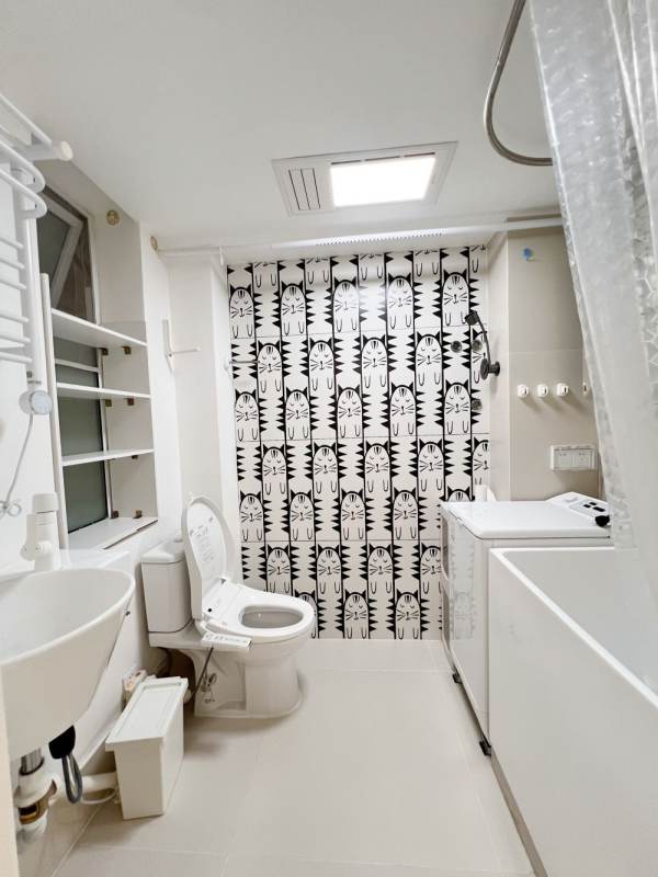 Housing image — Bathroom