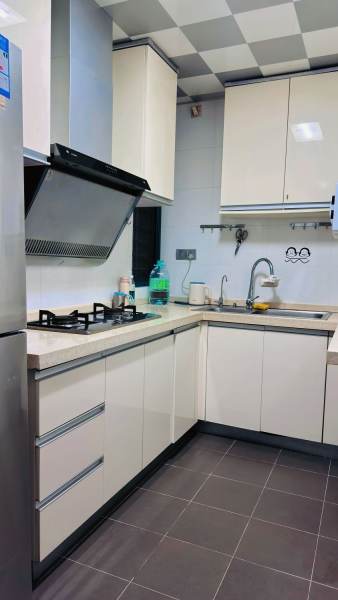 Housing image — Kitchen