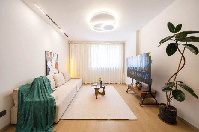 High-Floor 3BR Apartment near Jing'an Temple (L2/L11)