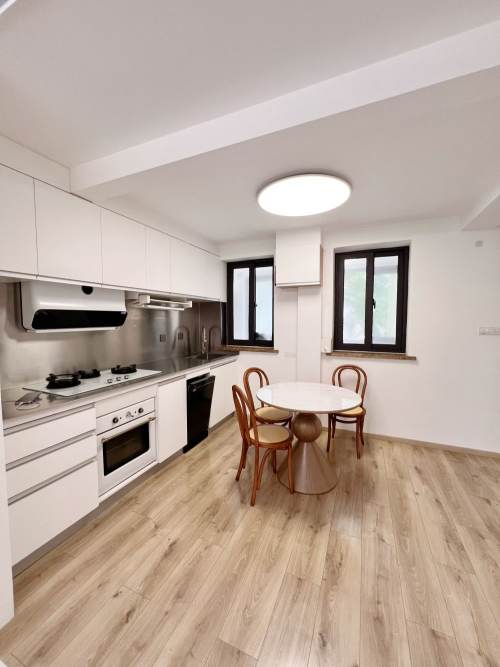 Housing image — Kitchen