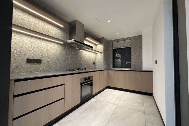 Spacious 3BR Apartment in Gubei