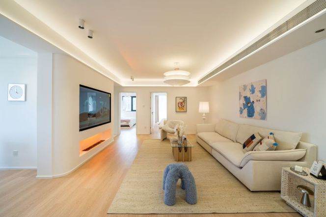 2BR Apartment near Zhongshan Park (L2/L11)