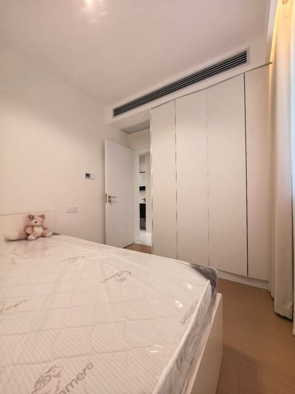 Housing image — Bedroom
