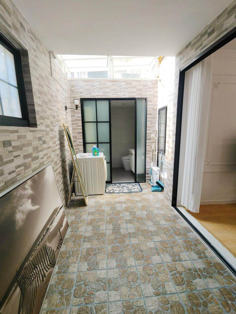 Housing image — Bathroom