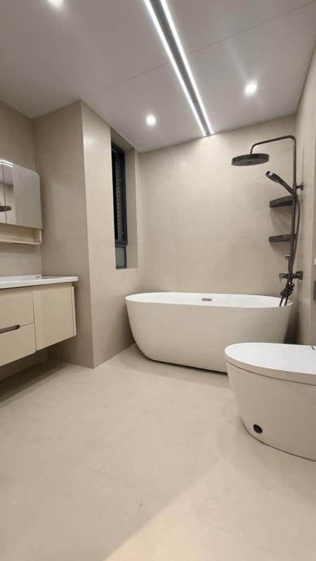 Housing image — Bathroom