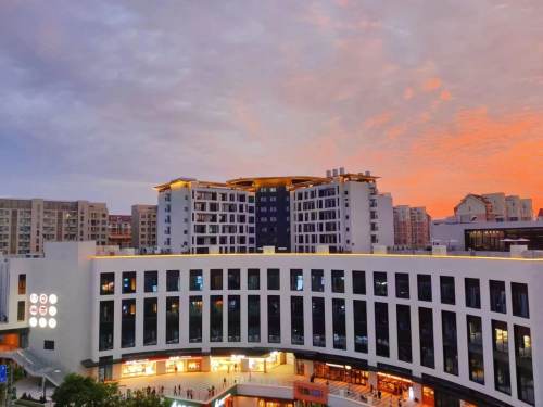 Housing image — Building Exterior