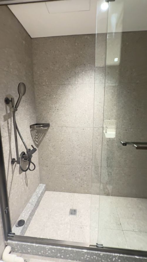 Housing image — Bathroom