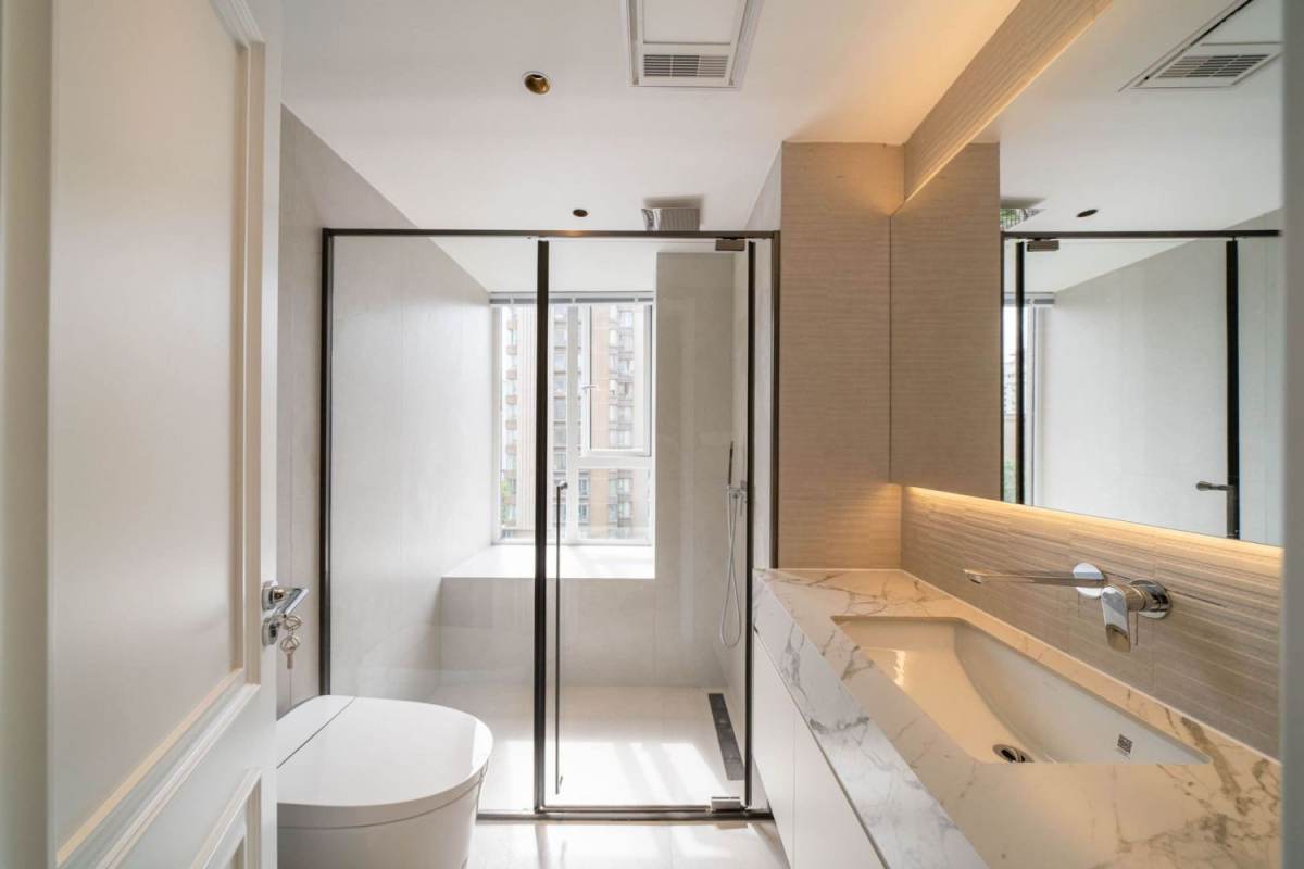 Housing image — Bathroom