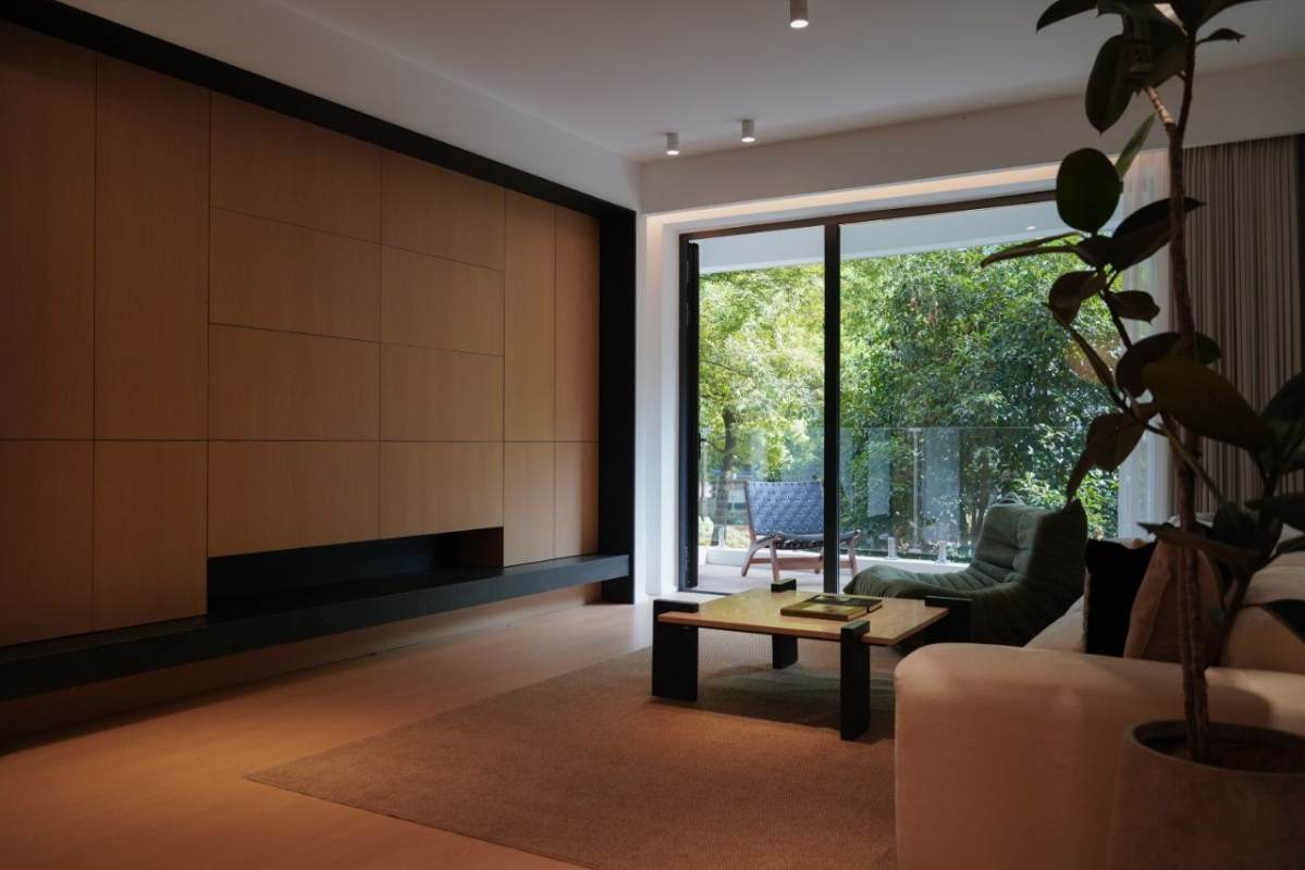 Housing image — Living Room