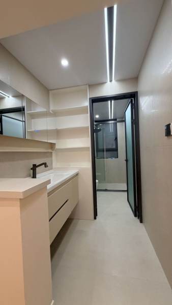 Housing image — Bathroom