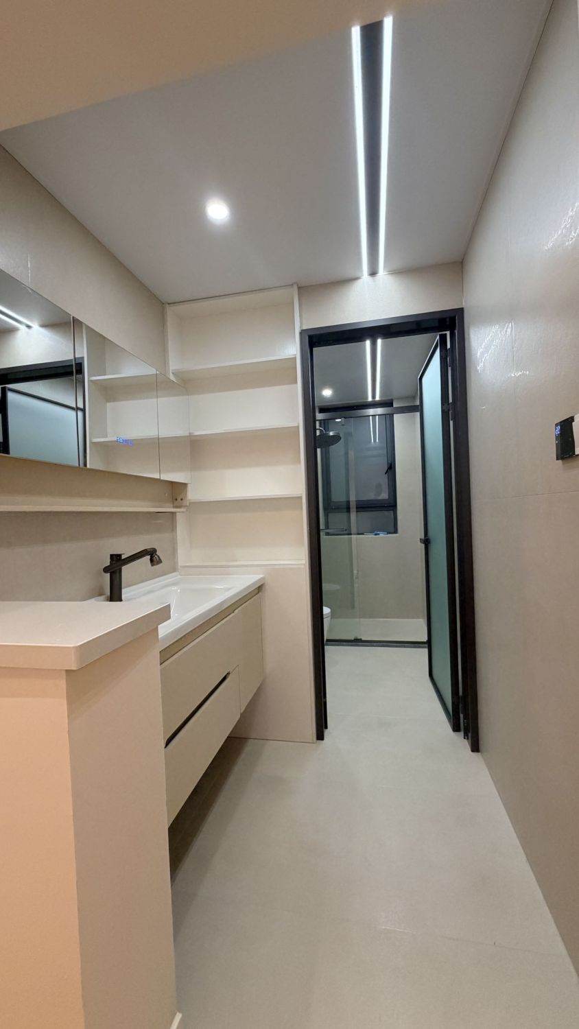 Housing image — Bathroom