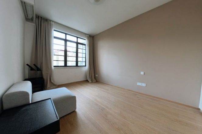 Spacious Historic 2BR Apartment in Old Xuhui (L1/L7/L9)