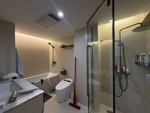 Housing image — Bathroom