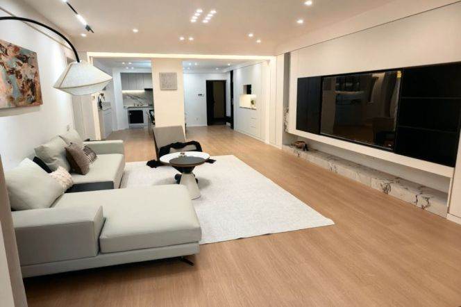 3BR Apartment in Old Xuhui with Green View (L7/L9)