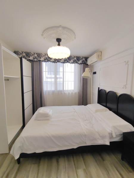 Housing image — Bedroom