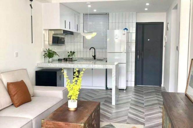 1BR Apartment in Old Xuhui (L9/L12)