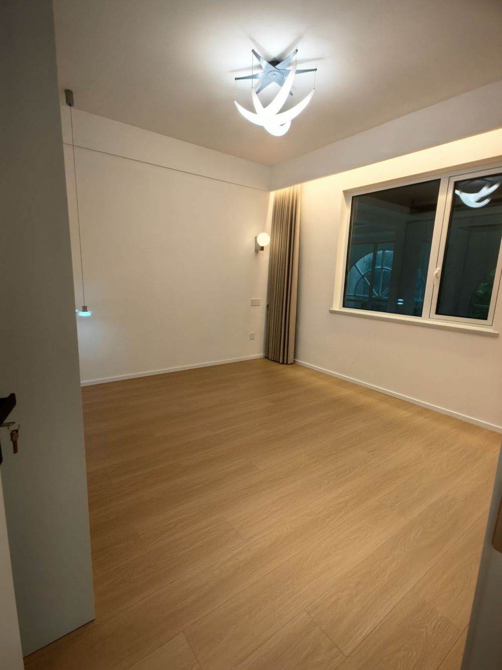 Housing image — Bedroom
