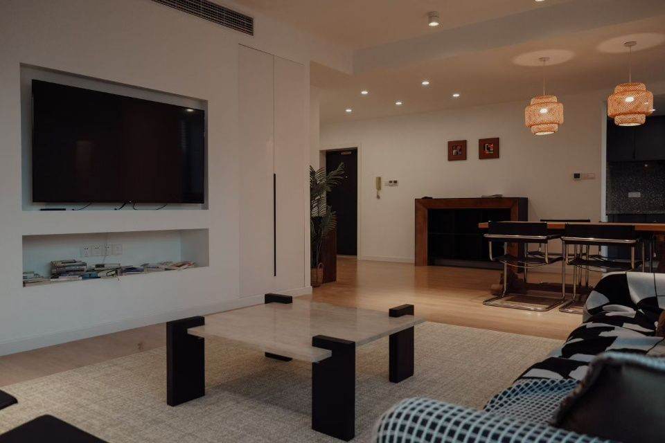 Housing image — Living Room