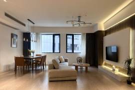 Spacious 2BR Apartment near Shanghai Indoor Stadium Metro (L4)