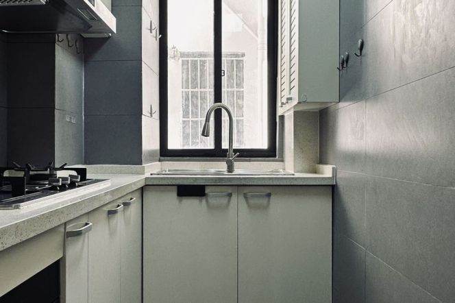 1BR Apartment in Old Xuhui (L1/L10)