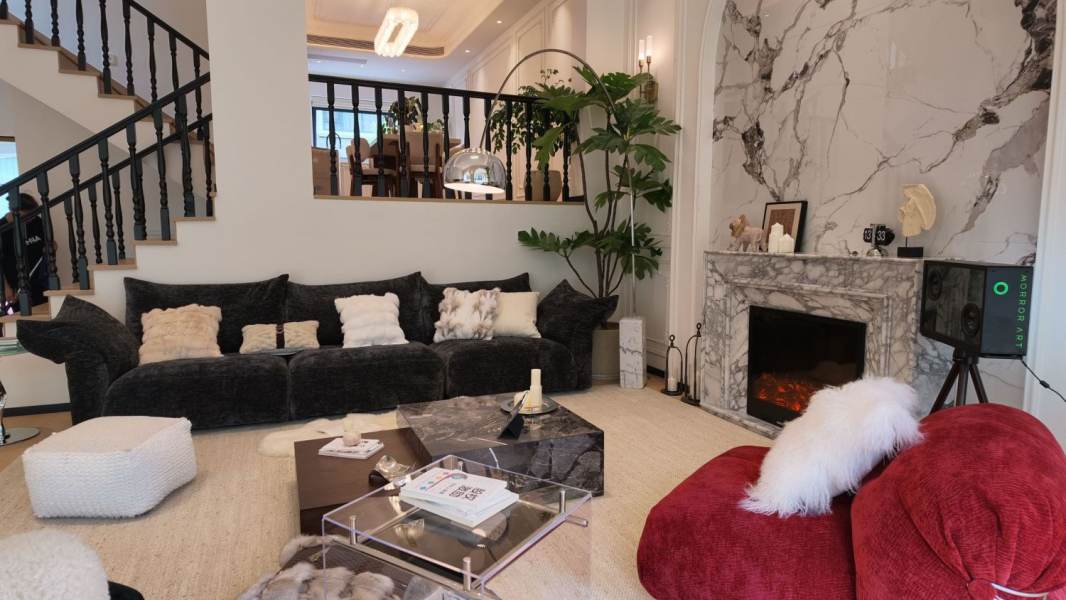 Housing image — Living Room