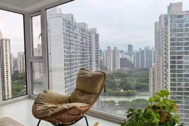 High-Floor 2BR Apartment at Brilliant City (L3/L4)