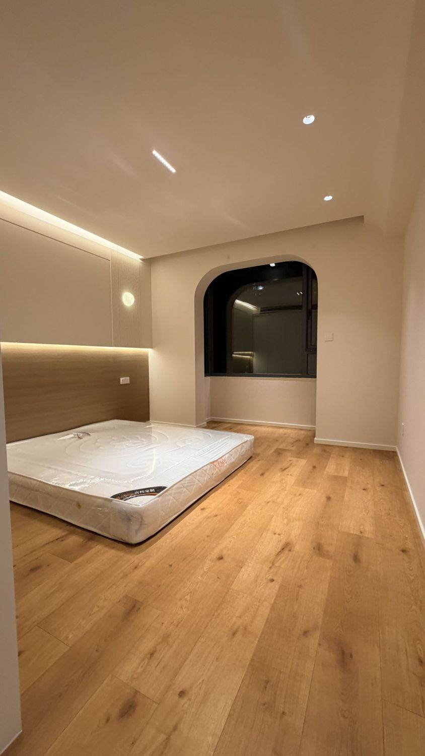 Housing image — Bedroom