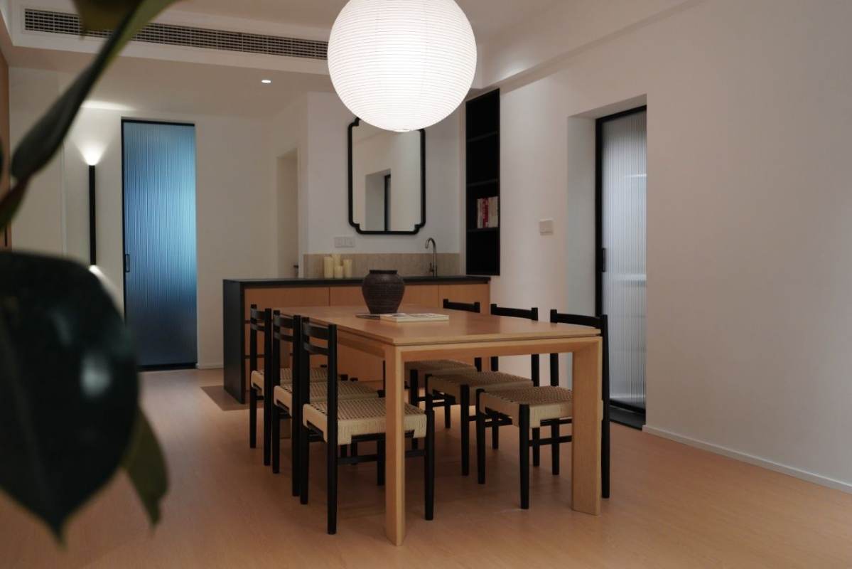 Housing image — Dining Area