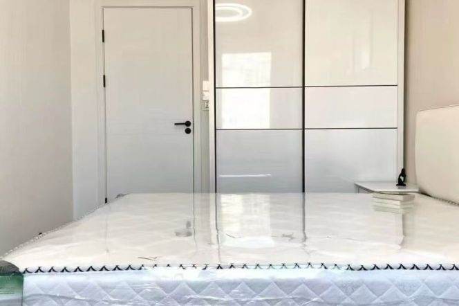 High-Floor 3BR Apartment at Sanhe Garden