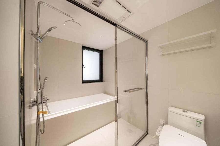 Housing image — Bathroom