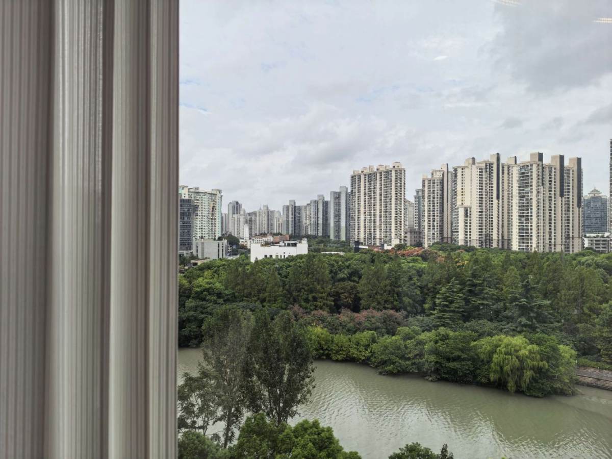 Housing image — View