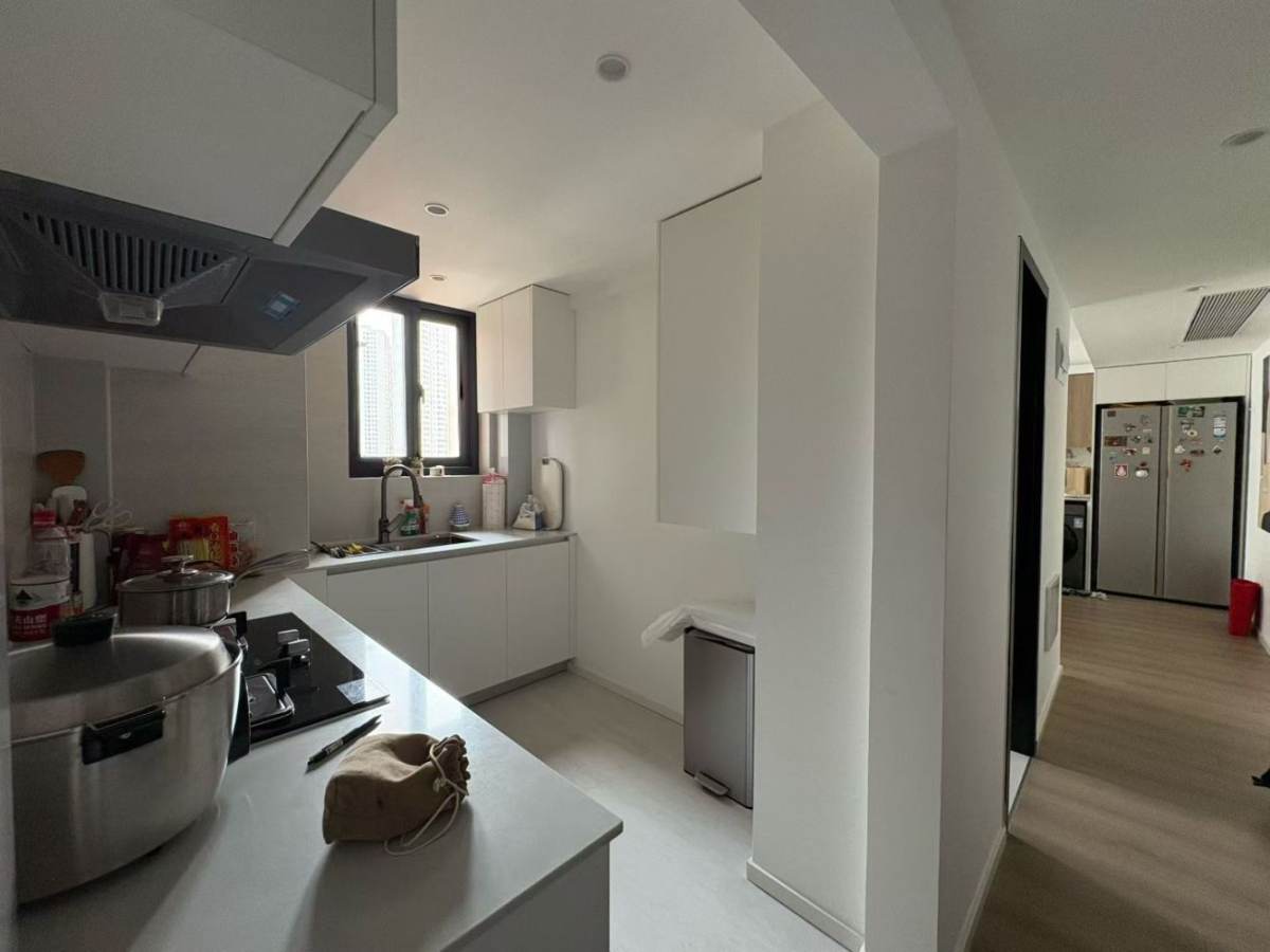 Housing image — Kitchen