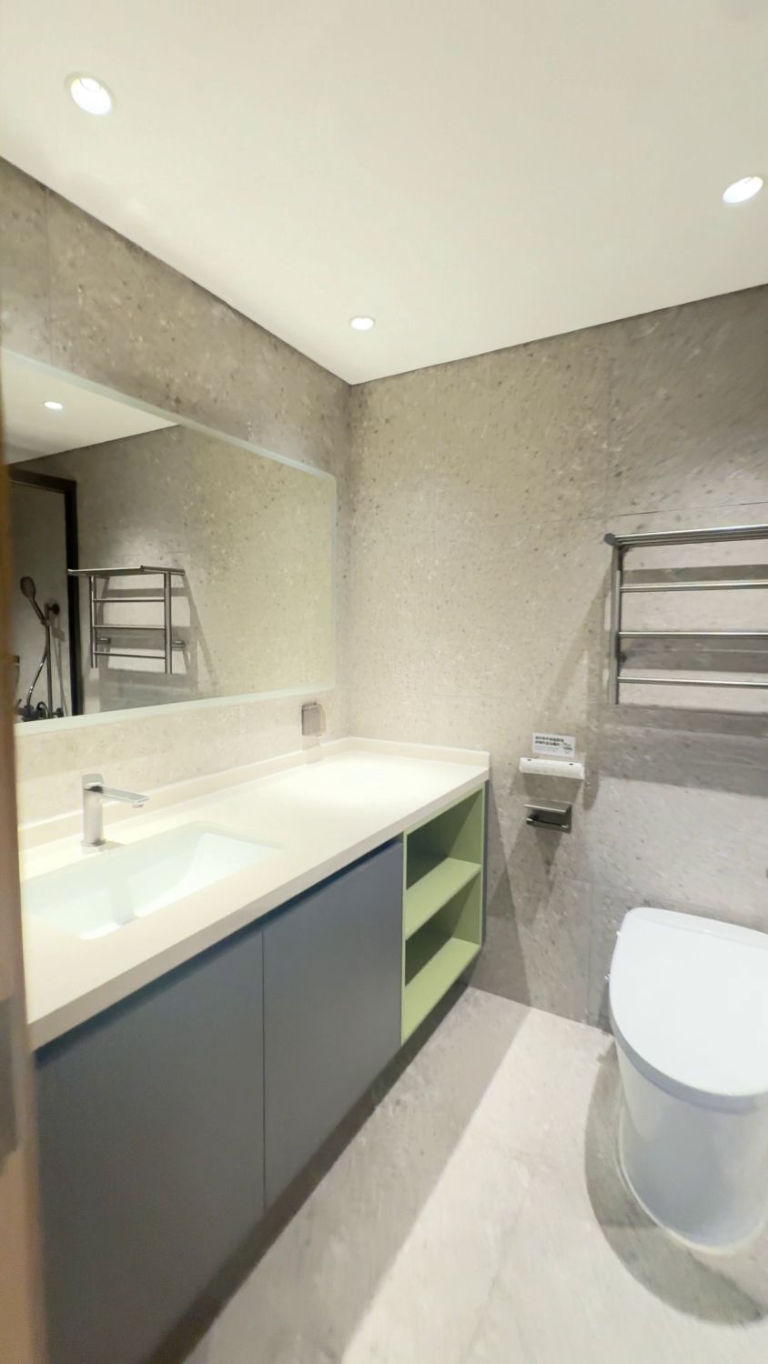 Housing image — Bathroom