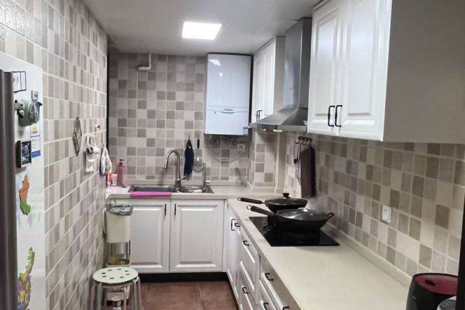 2BR Apartment in Xintiandi (L8/L9)